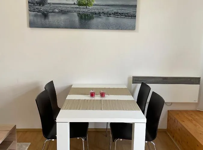 Marianna Apartman *